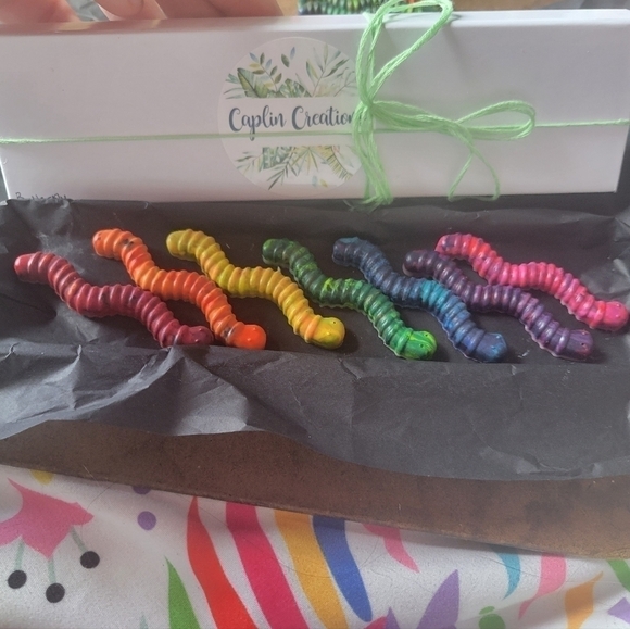 COPY - New Handmade Worm Speckled Multicolored Rainbow Crayons Gift Packaged - Picture 7 of 7